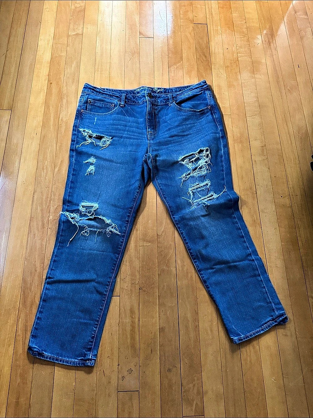 American Eagle slouchy stretch Jegging Distressed Blue Jeans Waist 14
